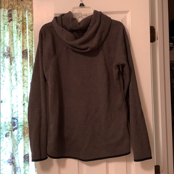 Reebok Hoodie - Picture 4 of 4